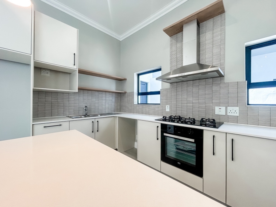 To Let 3 Bedroom Property for Rent in Sandown Western Cape